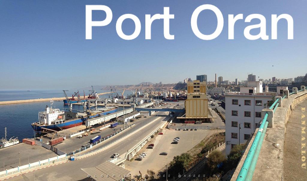 ORAN-le port vue Est .jpg